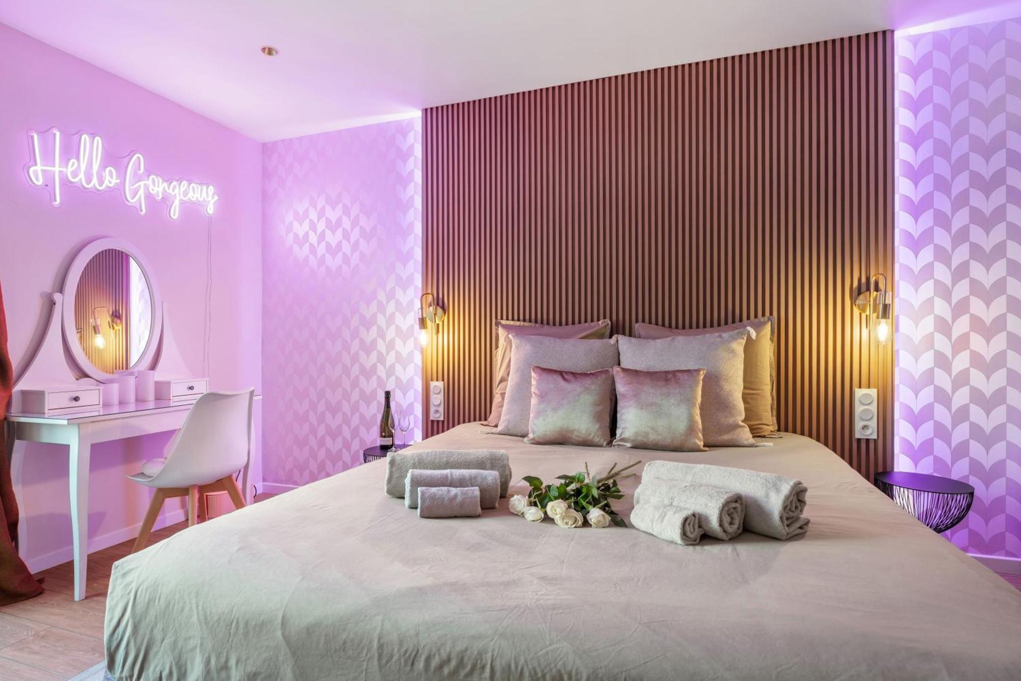 Nice Renting - Love Room Massena - Luxe Room - Jacuzzi - Terrace - King Bed - Ac Zewnętrze zdjęcie